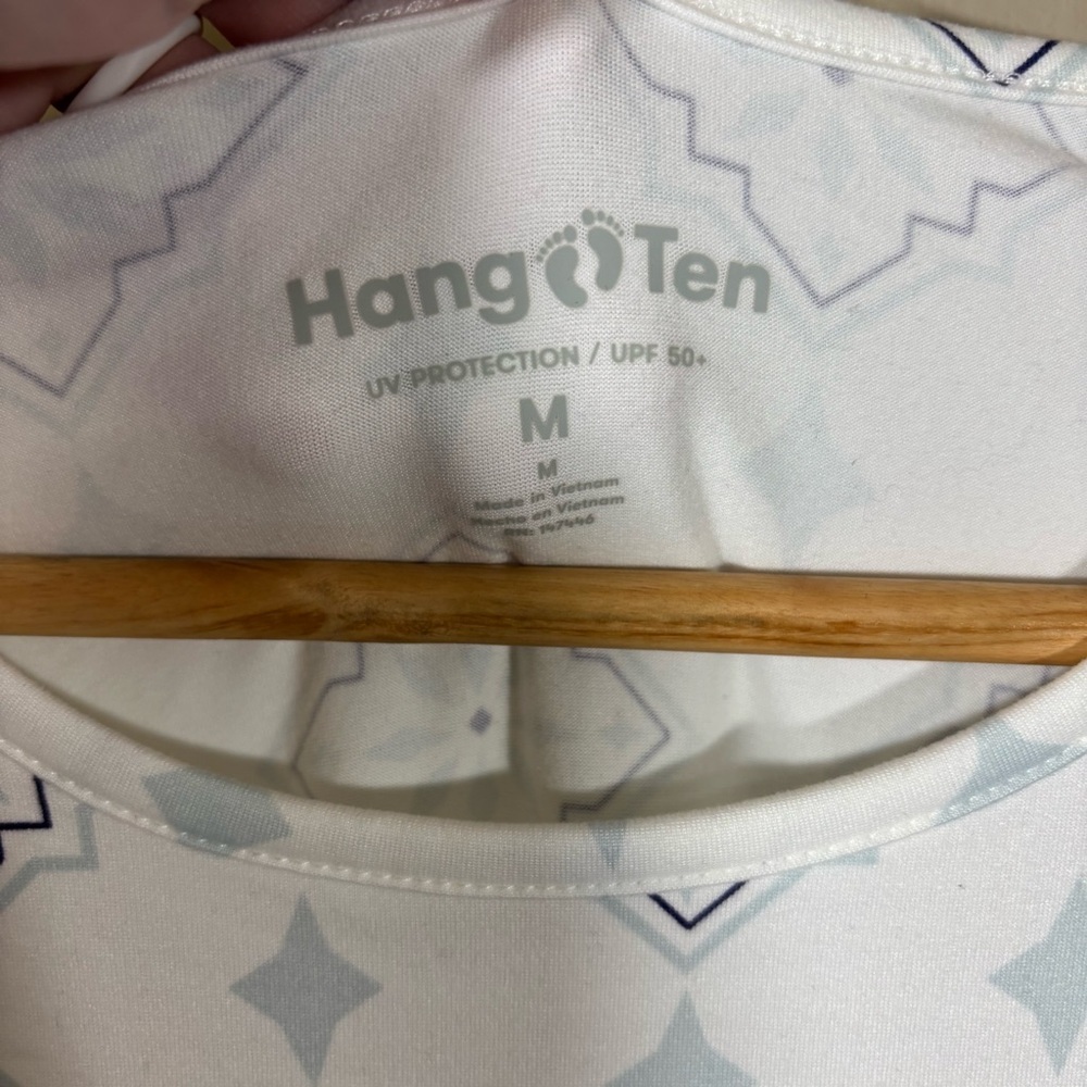 Hang Ten Women’s UV Sun Protection Long Sleeve Shirt W/ Zip Pocket Medium NEW - Picture 3 of 7